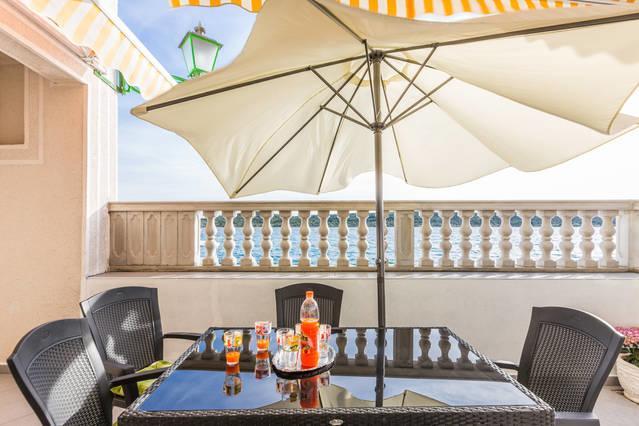 Apartment Masa Pirovac Luaran gambar