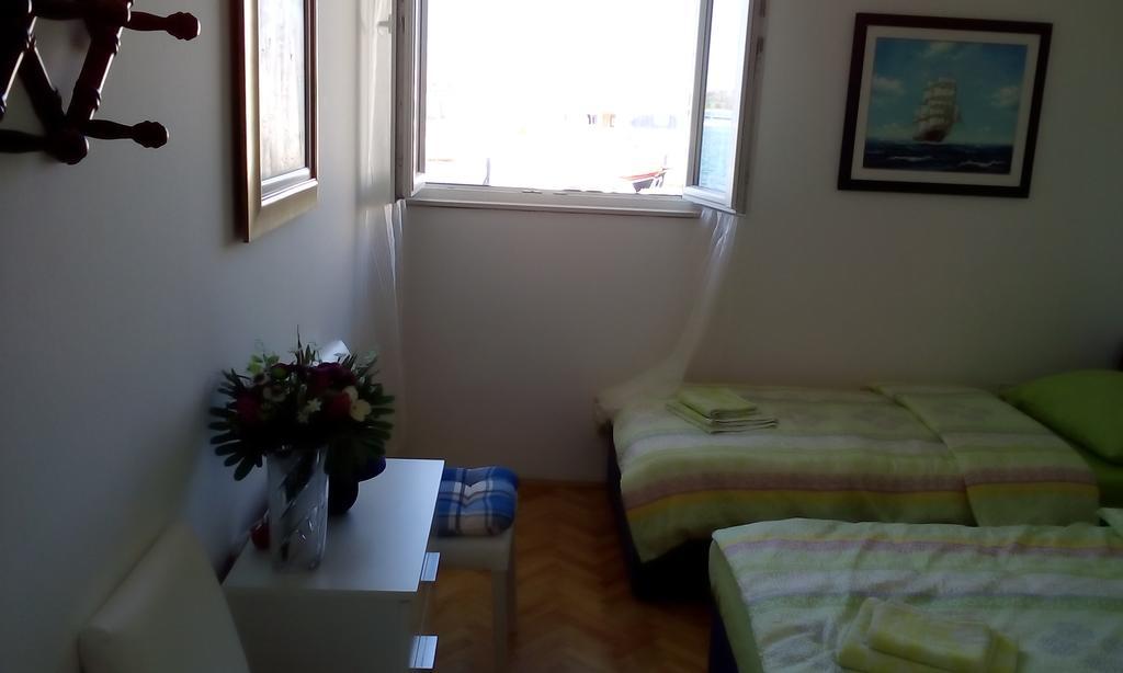 Apartment Masa Pirovac Luaran gambar