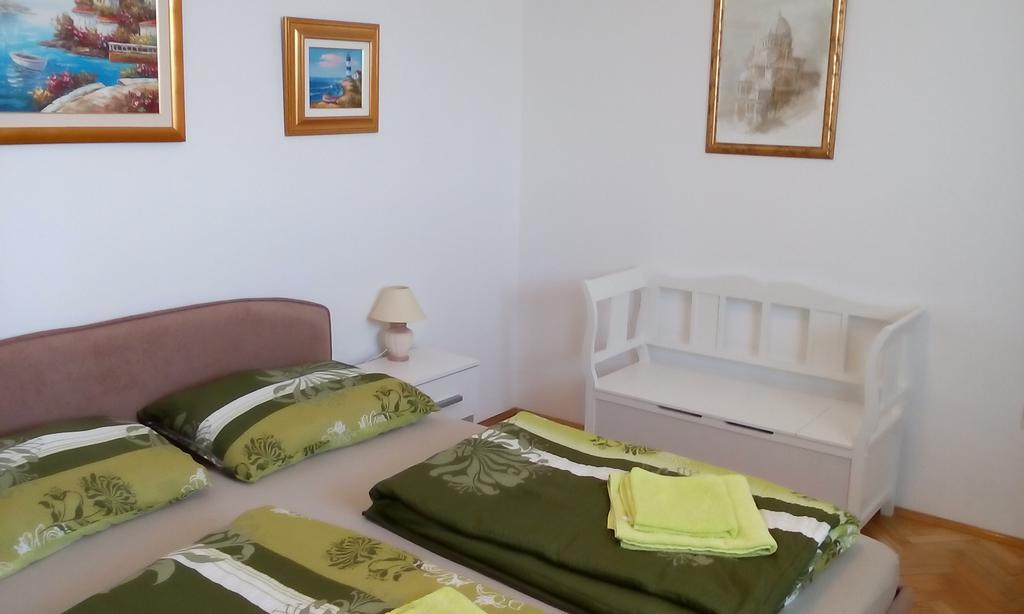 Apartment Masa Pirovac Luaran gambar